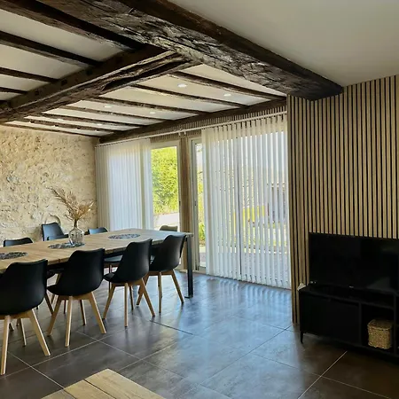 Semesterbostad With Pyrenees View Near Foix Cassagne