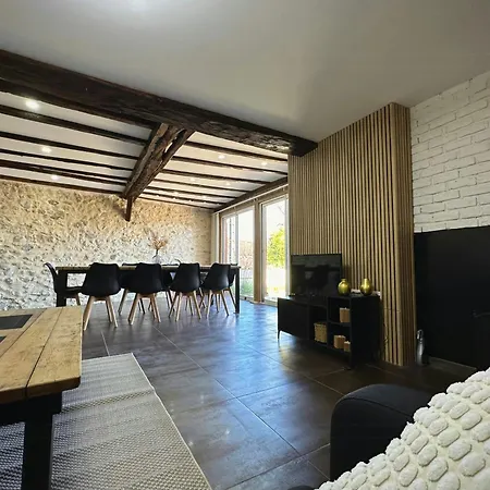 Dom wakacyjny With Pyrenees View Near Foix *