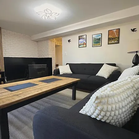 Dom wakacyjny With Pyrenees View Near Foix