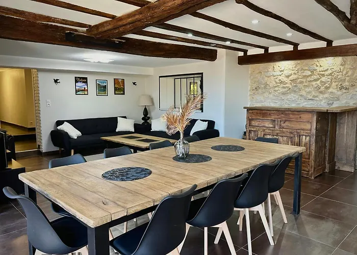 With Pyrenees View Near Foix 펜션 Cassagne