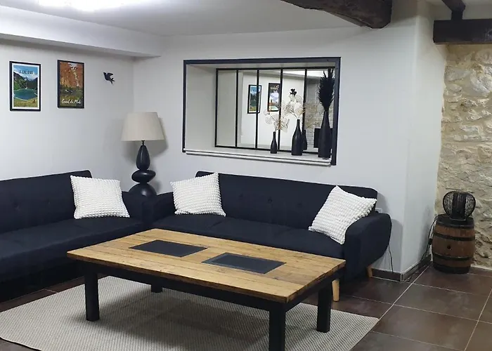 With Pyrenees View Near Foix 펜션