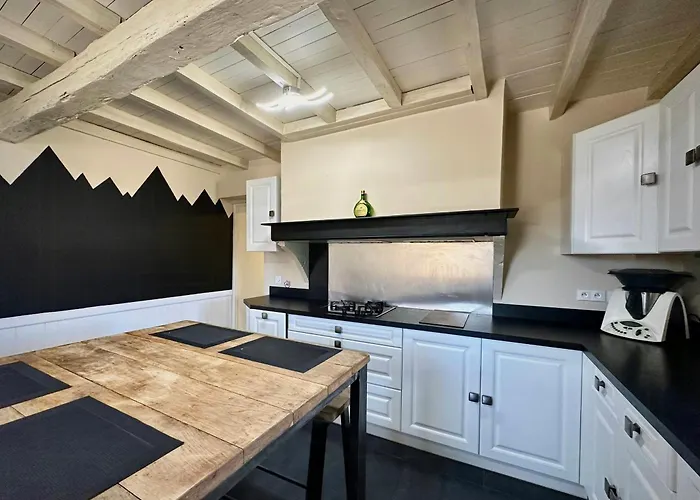 펜션 With Pyrenees View Near Foix *