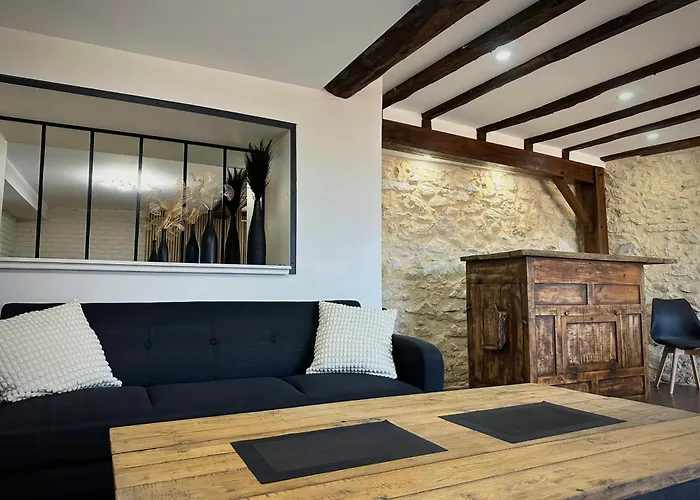 펜션 With Pyrenees View Near Foix Cassagne