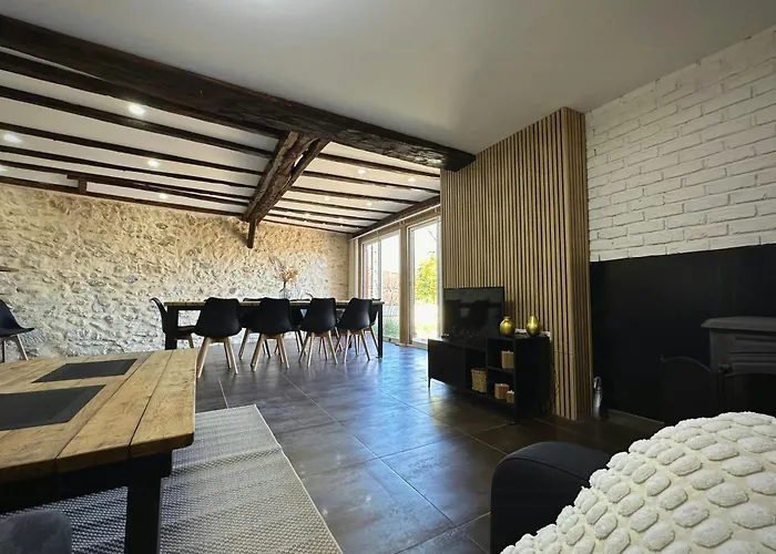 펜션 With Pyrenees View Near Foix *