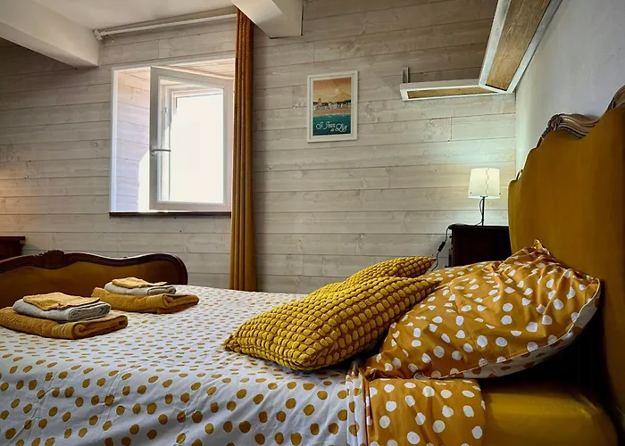 펜션 With Pyrenees View Near Foix Cassagne